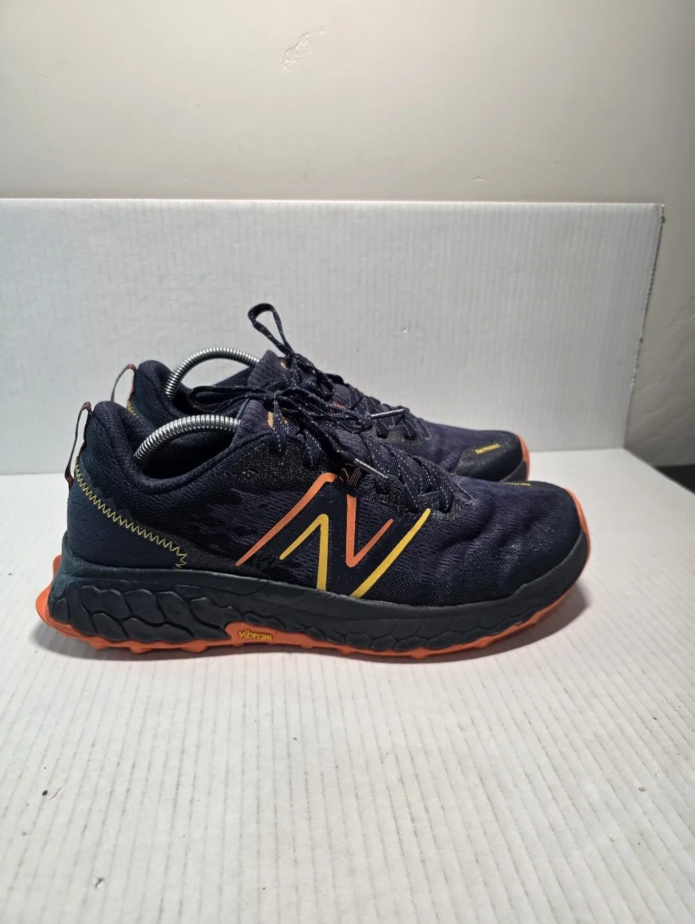 New Balance Fresh Foam Hierro V7 Shoes Mens Size 11 D Vibram Trail Running